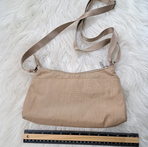 SALE. Sm Baggallini w/pink builtin wallet - Picture 6 of 15